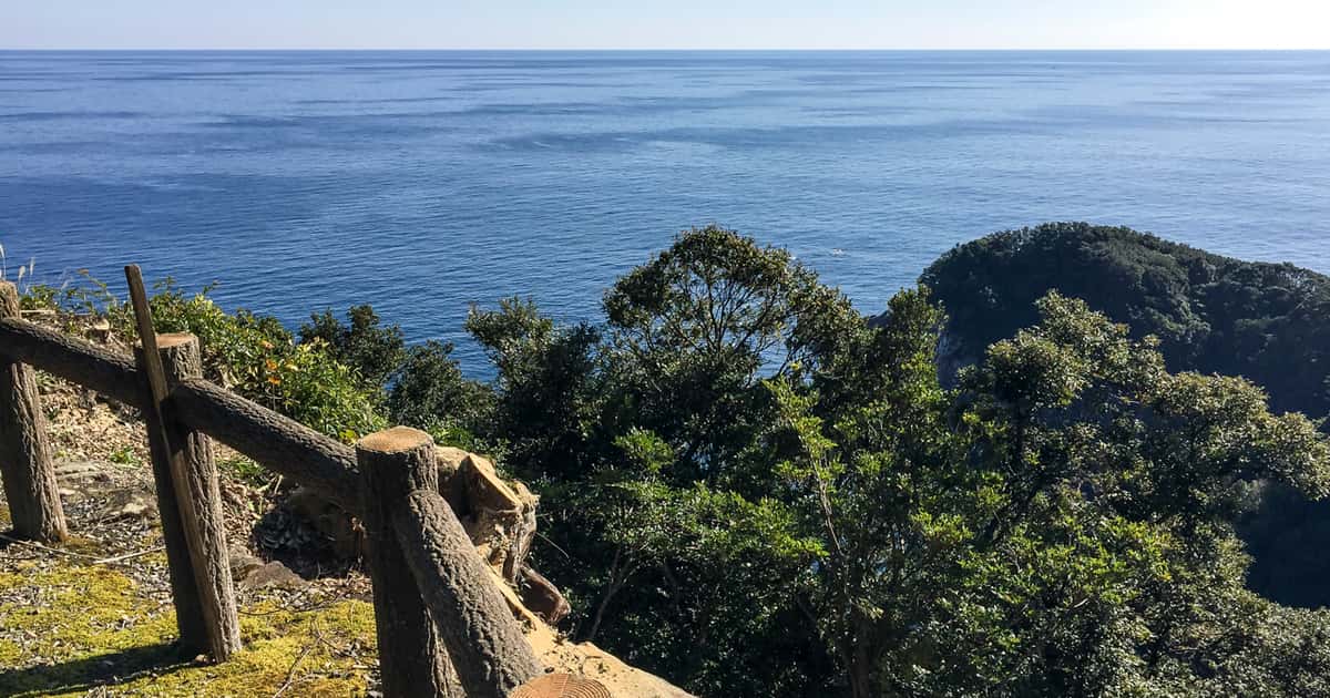 竹ヶ島頂上狼煙台跡から眺める太平洋