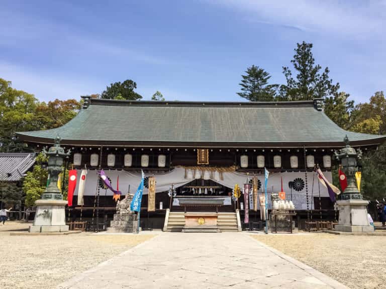 伊弉諾神宮　拝殿