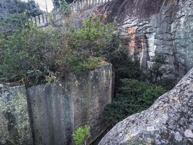 生石神社　石の宝殿