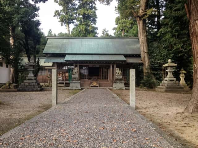 神戸神社 拝殿 (穴穂宮比定地)