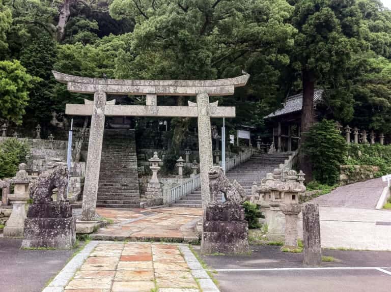 八幡宮神社　鳥居