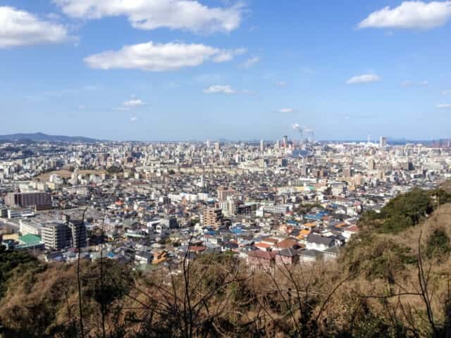 足立山から小倉市を望む