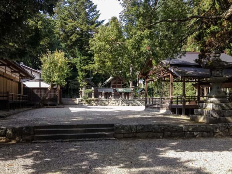 阿紀神社 境内 (宇多秋宮比定地)