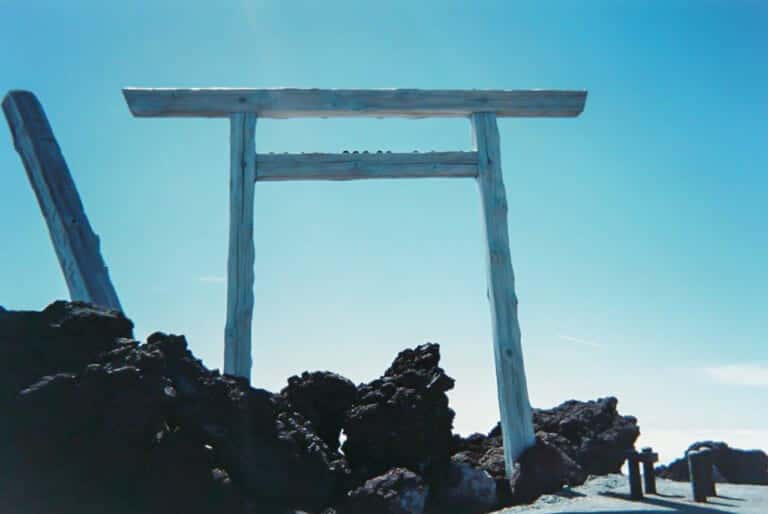 富士山 山頂近くの鳥居