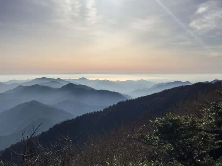 剣山頂上よりの展望
