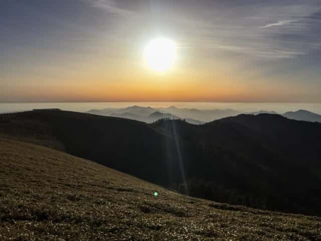剣山頂上よりの展望