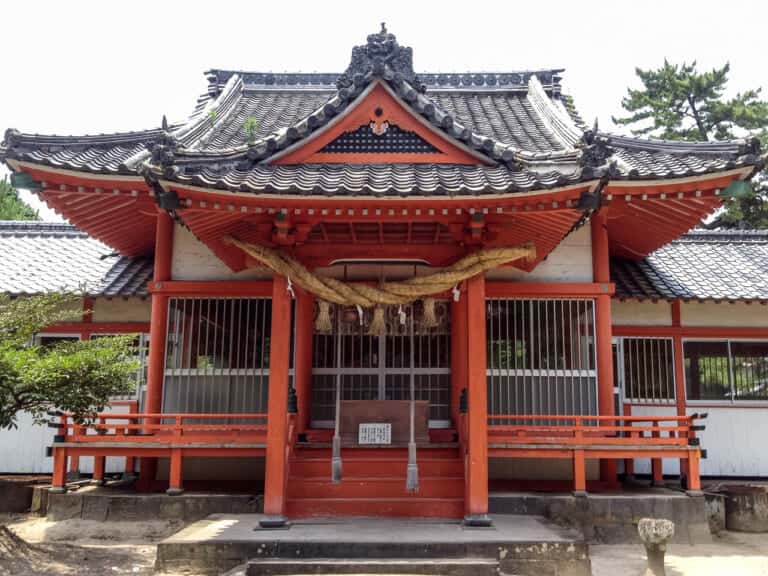 奈多宮神社　拝殿
