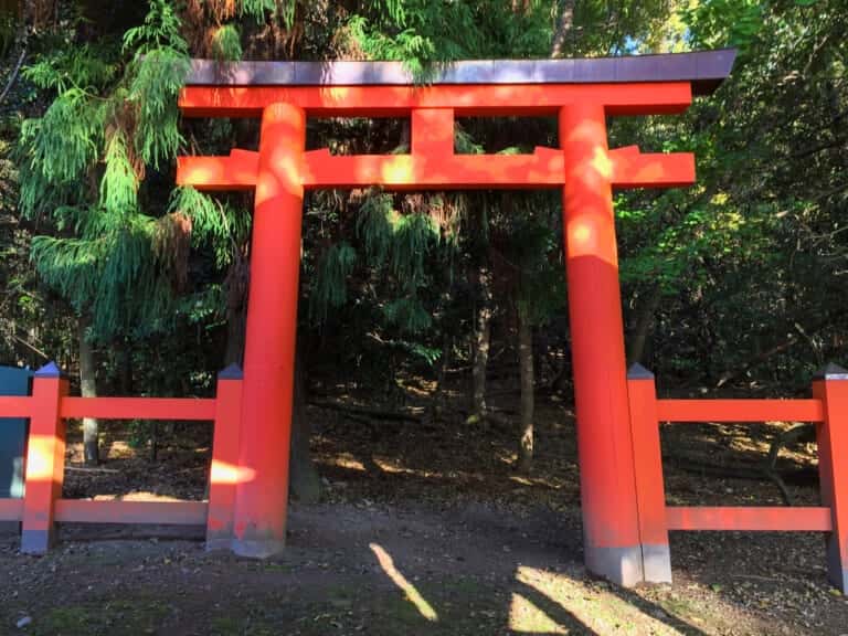 春日大社の御蓋山浮雲峰遥拝所にある鳥居