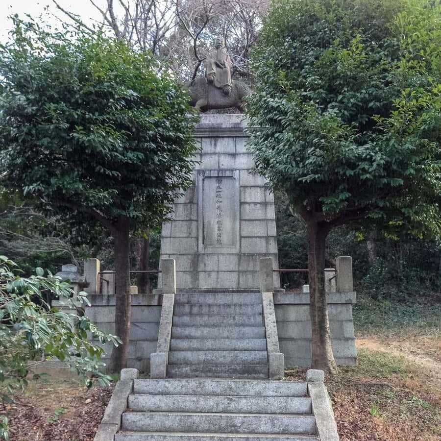 和気清麻呂公像