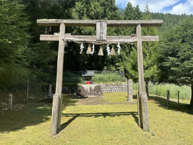 劔山本宮槇渕神社