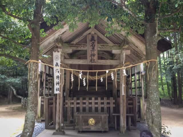 真名井神社の本殿